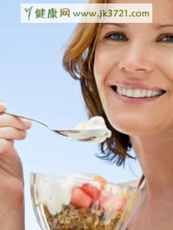 酸奶减肥但也要注意喝法